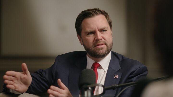 Муовини Трамп дар бораи музокироти Эрон ва Амрико мавзеъ гирифт