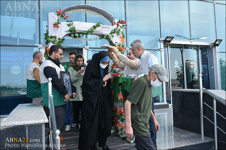 گزارش تصویری | حضور خادمیاران رضوی گیلان در فرودگاه رشت