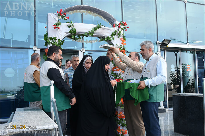 گزارش تصویری | حضور خادمیاران رضوی گیلان در فرودگاه رشت