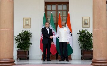 सय्यद अब्बास अराक़्ची ने की भारतीय विदेश मंत्री से मुलाक़ात 