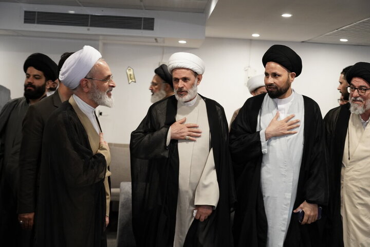 تصاویر | دیدار مهمانان بین‌المللی همایش یکصدمین سالگشت حوزه علمیه قم با آیت‌الله اعرافی
