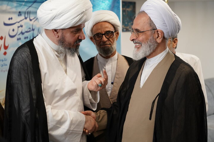 دیدار مهمانان بین‌المللی همایش یکصدمین سالگشت حوزه علمیه قم با آیت‌الله اعرافی