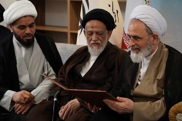 دیدار مهمانان بین‌المللی همایش یکصدمین سالگشت حوزه علمیه قم با آیت‌الله اعرافی