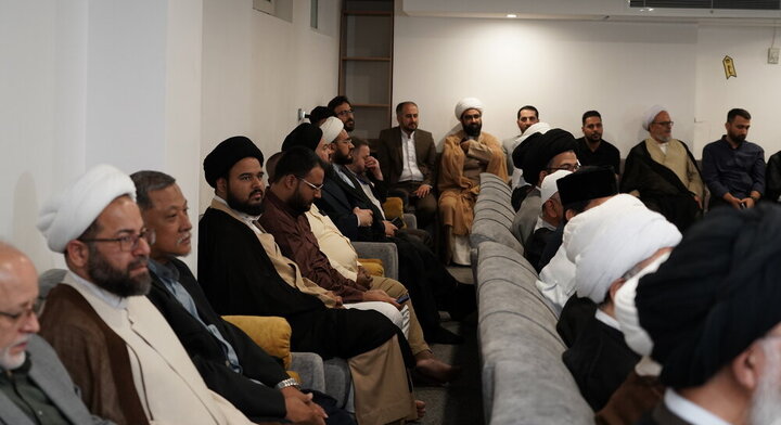 دیدار مهمانان بین‌المللی همایش یکصدمین سالگشت حوزه علمیه قم با آیت‌الله اعرافی