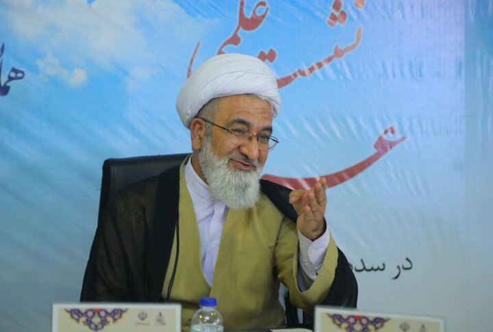 نشست علمی «عرفان در سده اخیر حوزه قم» در همایش یکصدمین سالگشت بازتأسیس حوزه علمیه قم