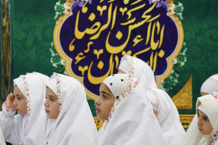 تقرير مصور/ حفل تکلیف الیافعین السوریین في الحرم الرضوي الشریف