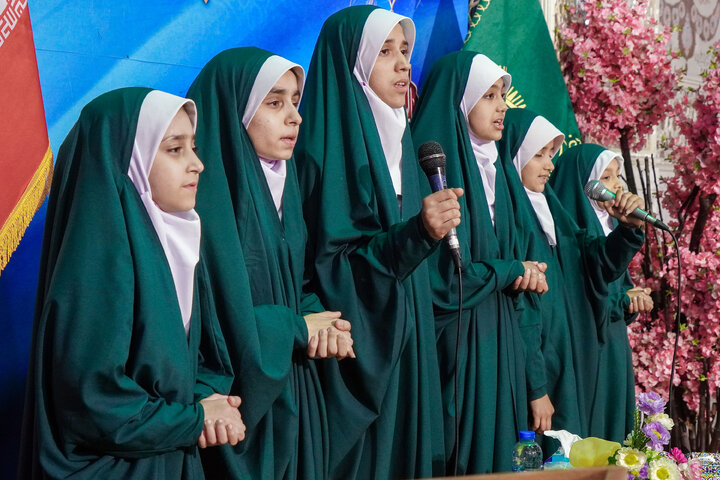 تقرير مصور/ مؤتمر ورثة الکرامة الخاص بالمرأة في حرم الإمام الرضا (ع)