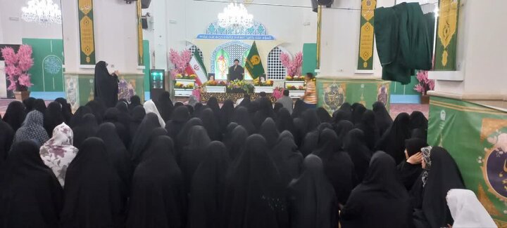 تقدیر از معلمان برتر افغانستانی در حرم رضوی به مناسبت دهه کرامت