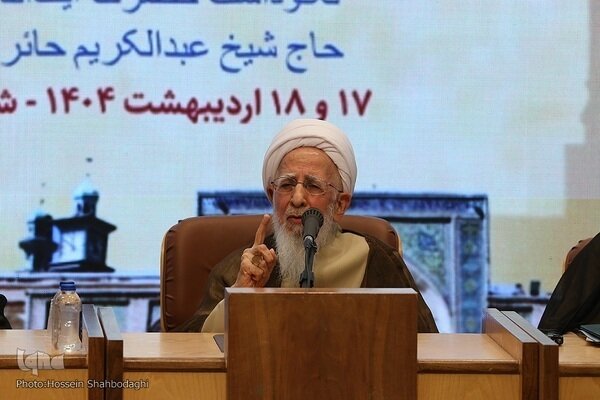 Grand Ayatollah Javadi Amoli: Quran Carries A Fresh Message for Every Era