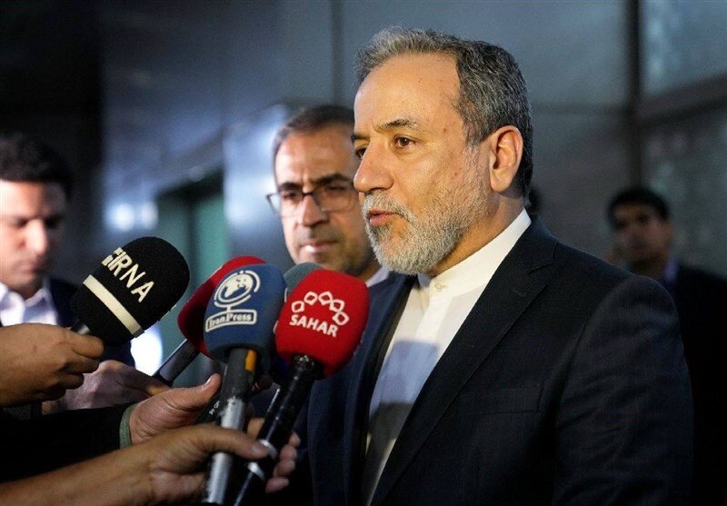 إيران تدعو إلى خفض التوتر بين الهند وباكستان