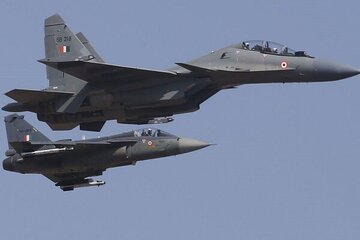 Watu 5 Wauawa Katika Shambulio la Mizinga la Jeshi la India katika eneo la Kashmir