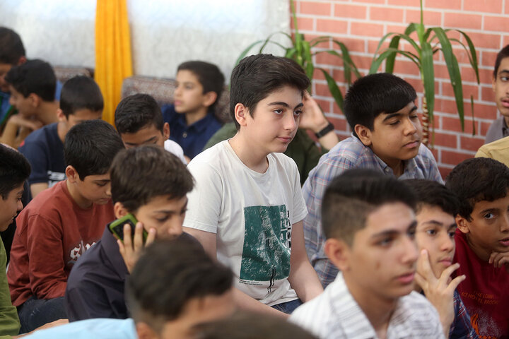 نوجوانان فاطمی میلاد امام رئوف را در حرم اخت الرضا(س) جشن گرفتند