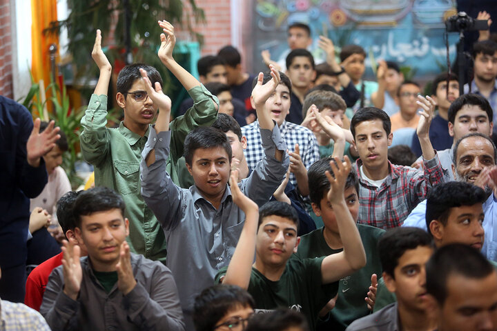 نوجوانان فاطمی میلاد امام رئوف را در حرم اخت الرضا(س) جشن گرفتند