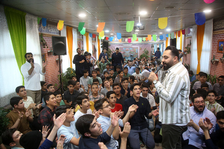 نوجوانان فاطمی میلاد امام رئوف را در حرم اخت الرضا(س) جشن گرفتند