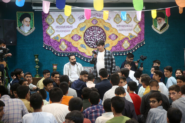 نوجوانان فاطمی میلاد امام رئوف را در حرم اخت الرضا(س) جشن گرفتند