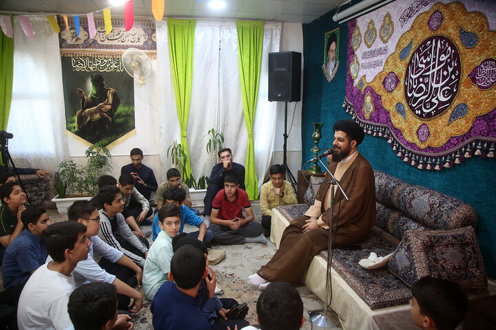 نوجوانان فاطمی میلاد امام رئوف را در حرم اخت الرضا(س) جشن گرفتند