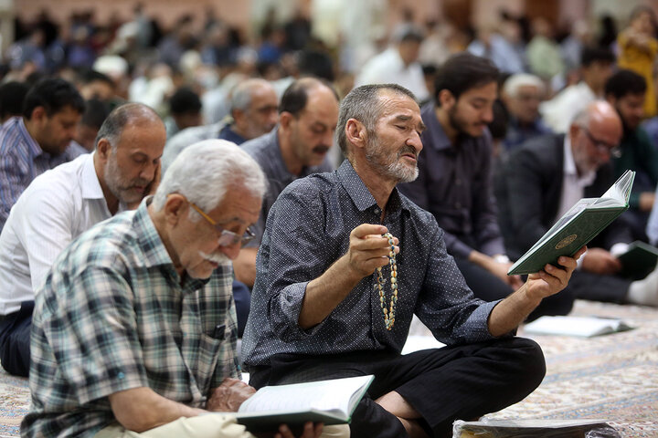 گزارش تصویری | جشن شب میلاد امام رئوف در حرم بانوی کرامت