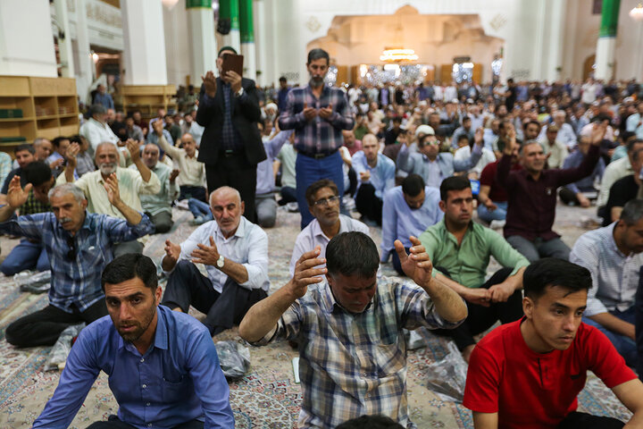 گزارش تصویری | جشن شب میلاد امام رئوف در حرم بانوی کرامت