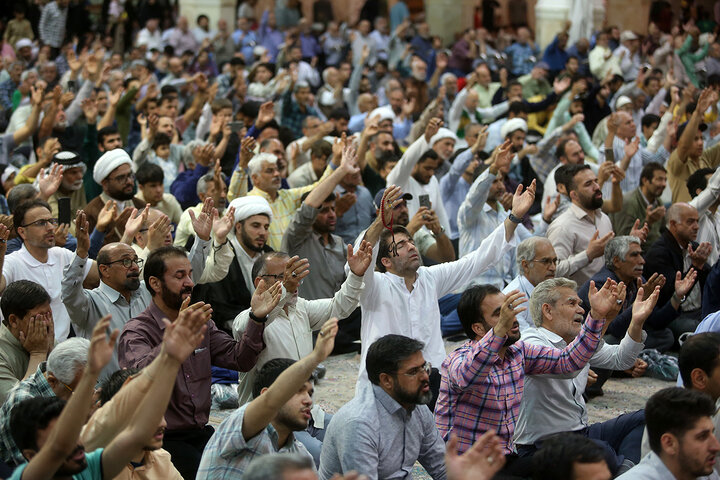 گزارش تصویری | جشن شب میلاد امام رئوف در حرم بانوی کرامت