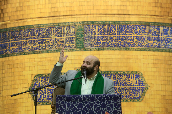 گزارش تصویری | جشن شب میلاد امام رئوف در حرم بانوی کرامت