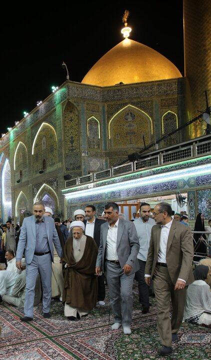 حضور آیت‌الله جوادی آملی در حرم مطهر حضرت امیرالمؤمنین(ع)