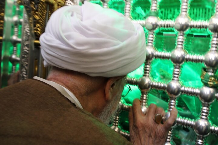 عکس خبری | حضور آیت‌الله جوادی آملی در حرم مطهر حضرت امیرالمؤمنین(ع)