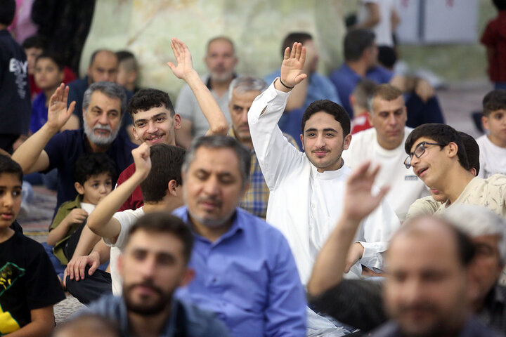 گزارش تصویری؛محفل مولودی‌خوانی عرب‌زبانان مقیم قم در شب میلاد امام رضا(ع)