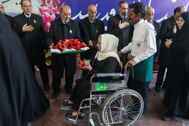 استقبال از زائرین بارگاه منور رضوی در مشهد