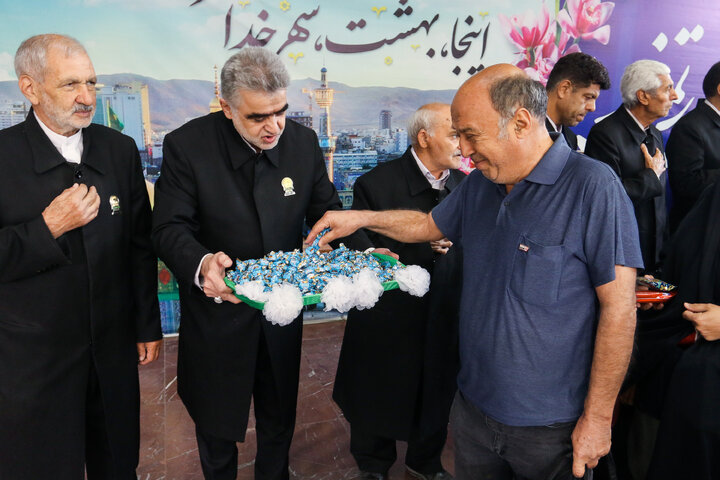 استقبال از زائرین بارگاه منور رضوی در مشهد