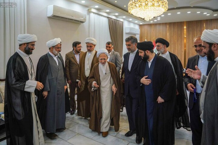 الأمين العام للعتبة العلوية المقدسة يلتقي بالمرجع الديني آية الله جوادي الآملي