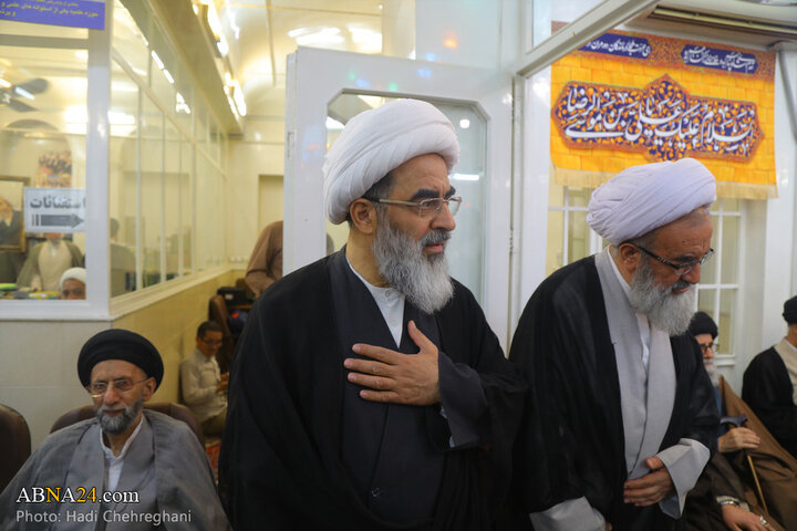 مراسم عمامه گذاری طلاب توسط آیت الله فاضل لنکرانی