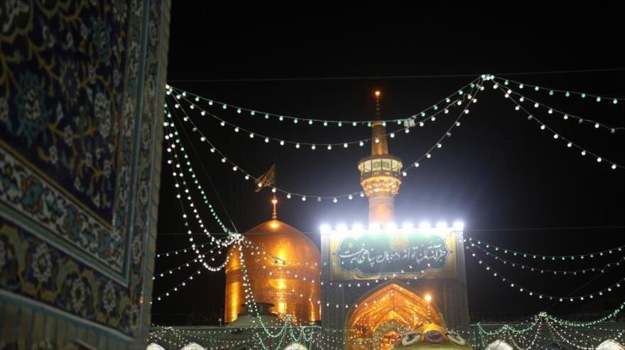 La nation iranienne célèbre l'anniversaire de la naissance de son huitième Imam