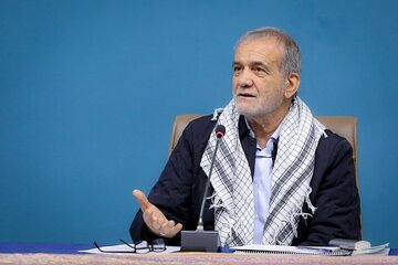 Presiden Iran: Imam Ridha as dan Makam Sucinya di Masyhad Adalah Salah Satu Nikmat Terbesar Bagi Iran