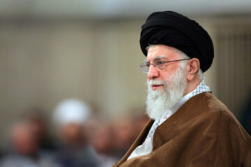 Hinihimok ni Imam Khamenei ang buong mundo para tumayo laban sa mga krimen ng Israel