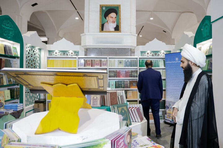 تقرير مصور| مشارکة العتبة الرضویة المقدسة في معرض طهران الدولي السادس والثلاثين للكتاب