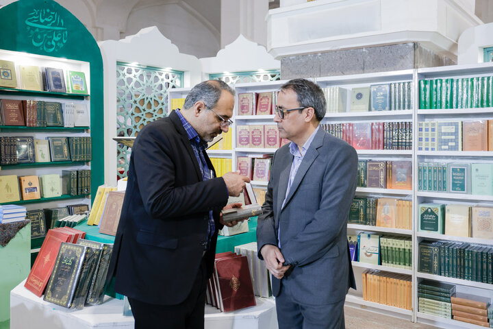 تقرير مصور| مشارکة العتبة الرضویة المقدسة في معرض طهران الدولي السادس والثلاثين للكتاب