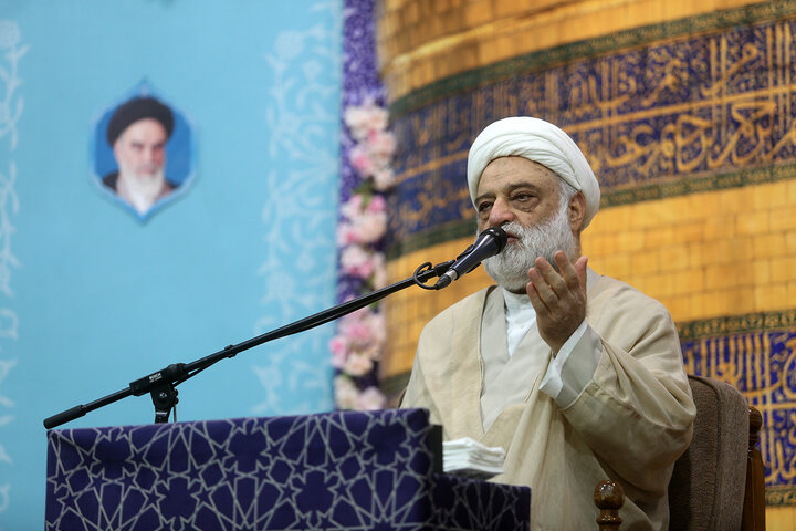 گزارش تصویری | جشن شام میلاد امام رضا(ع) در حرم حضرت فاطمه معصومه(س)