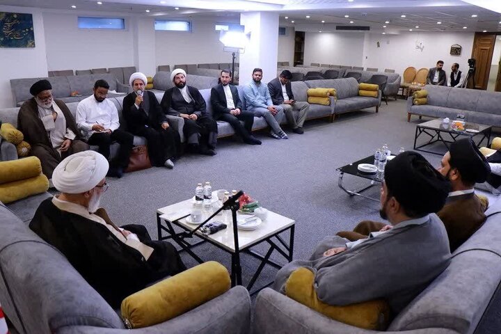 re-establishment of Qom Seminary