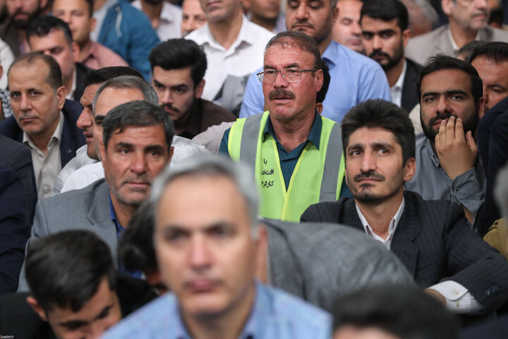 دیدار هزاران نفر از کارگران سراسر کشور