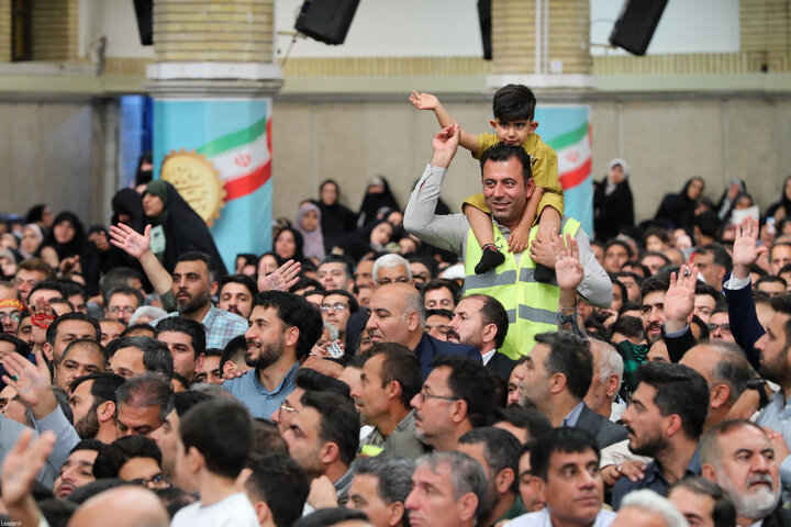 دیدار هزاران نفر از کارگران سراسر کشور
