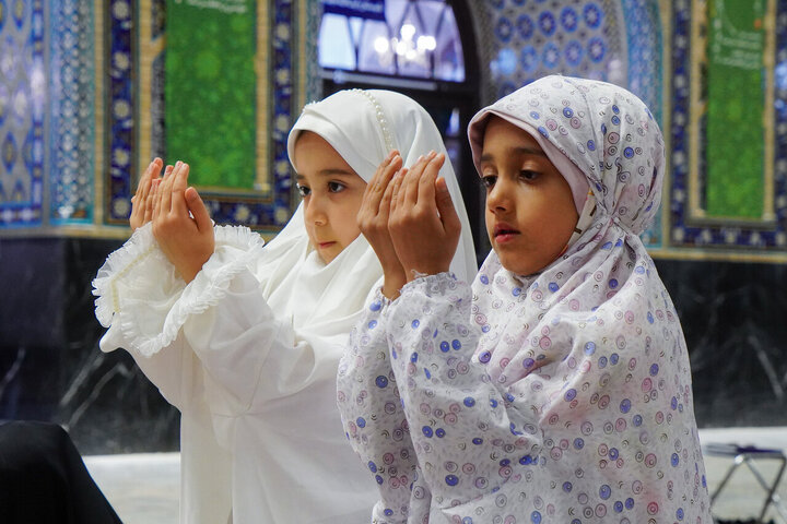 Reporte fotográfico | El ambiente del Santuario Sagrado del Imam Alí ibn Musa ar-Rida (la paz sea con él) durante la Década de la Generosidad