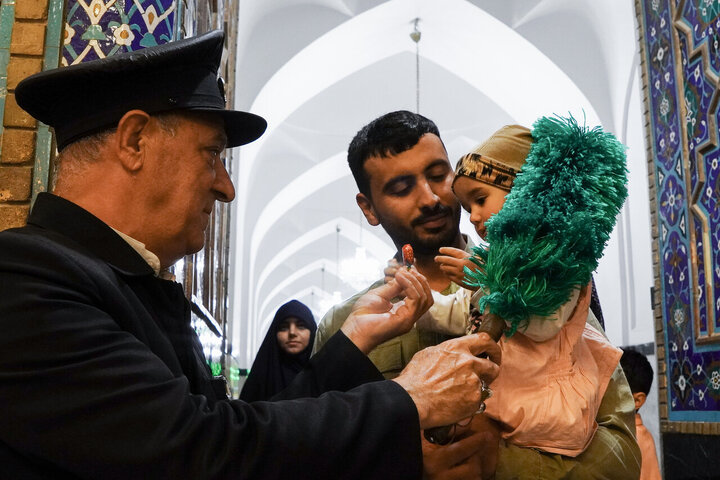 Reporte fotográfico | El ambiente del Santuario Sagrado del Imam Alí ibn Musa ar-Rida (la paz sea con él) durante la Década de la Generosidad