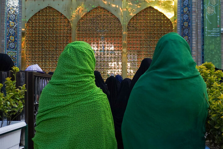 Reporte fotográfico | El ambiente del Santuario Sagrado del Imam Alí ibn Musa ar-Rida (la paz sea con él) durante la Década de la Generosidad