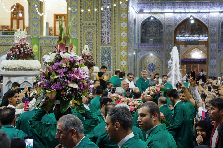Reporte fotográfico | El ambiente del Santuario Sagrado del Imam Alí ibn Musa ar-Rida (la paz sea con él) durante la Década de la Generosidad