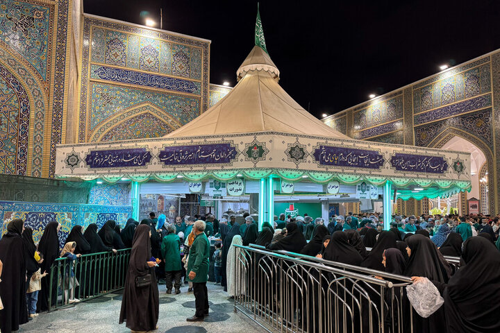 Reporte fotográfico | El ambiente del Santuario Sagrado del Imam Alí ibn Musa ar-Rida (la paz sea con él) durante la Década de la Generosidad