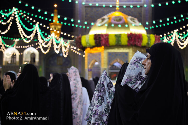 شام میلاد، حرمِ رضا در آغوش نور و نذر و نگاه