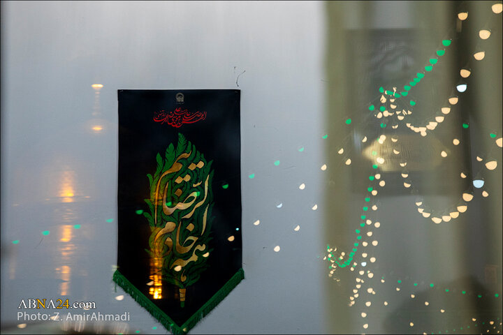 شام میلاد، حرمِ رضا در آغوش نور و نذر و نگاه