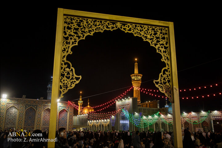 شام میلاد، حرمِ رضا در آغوش نور و نذر و نگاه