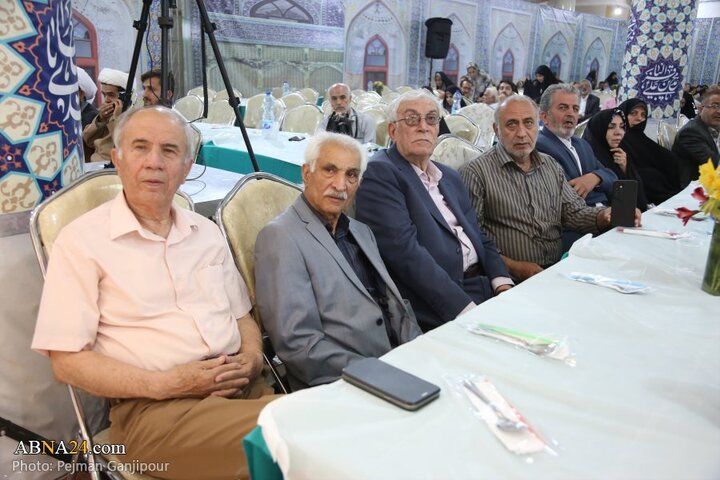 تجلیل از هنرمندان حرم رضوی در شهر اصفهان