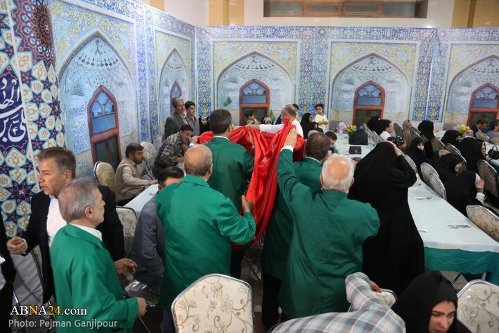 تجلیل از هنرمندان حرم رضوی در شهر اصفهان